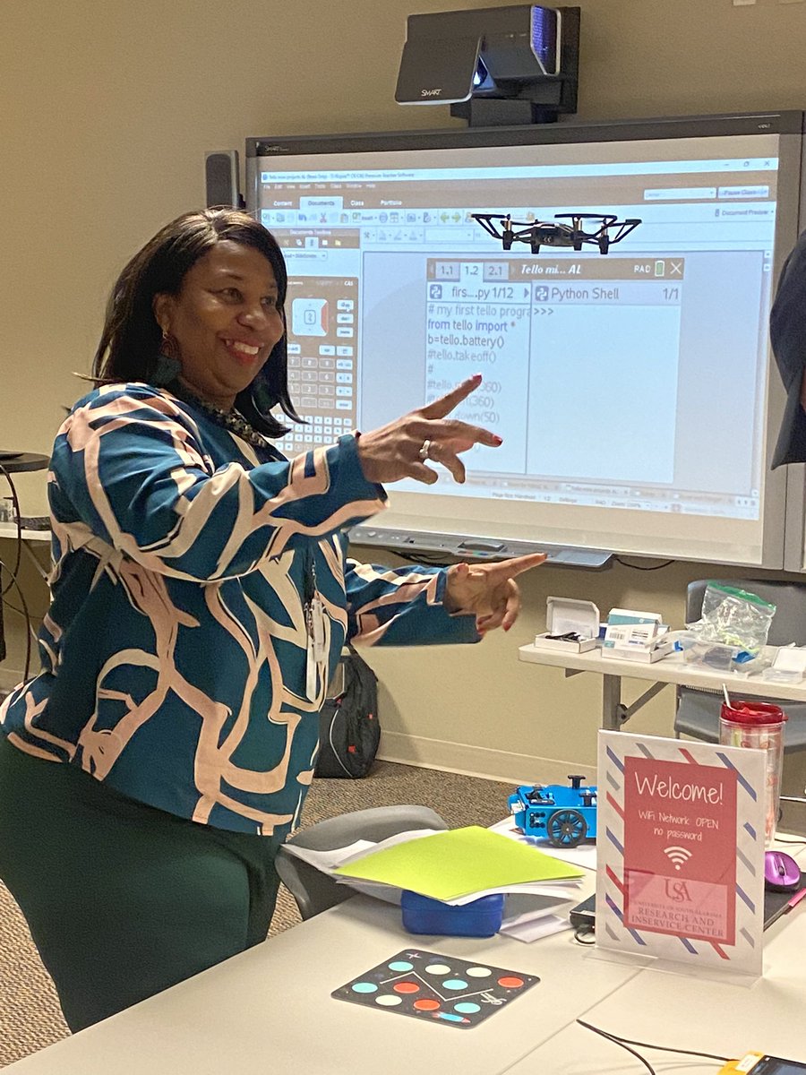 vwilsonmcpss's tweet photo. Last week was an amazing week in MCPSS - Murphy High School 5k, Texas Instrument coding training, Citronelle Center for Advanced Technology tour, and much more. This week will be another great week as Juniors ace the ACT on Tuesday.  #mcpss https://t.co/0oUQuZTu52