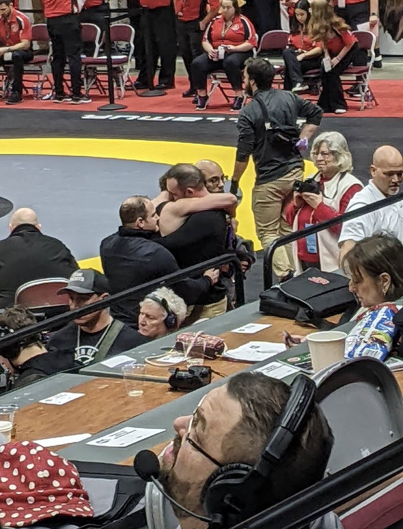 💜💛 Family isn't defined only by last names or by blood; it's defined by commitment and by love. 💜💛 incredible season #RaiderFamily now let’s get back to work 💪😤#ReynProud 🔥🔥<a href="/InsideThe360/">InsideTheCircle</a> <a href="/OhioMatMedia/">OhioMatMedia</a> <a href="/OHGirlWrestling/">Ohio Girls Wrestling</a>