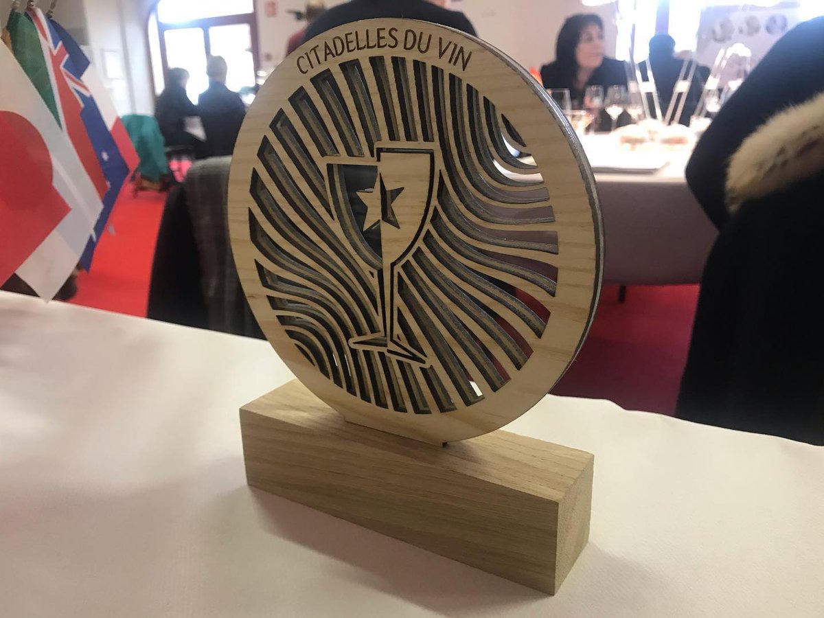 Le concours des Citadelles du Vin se termine aujoud'hui. Dernière ligne droite avec la dégustation des Prix Spéciaux.

#tasting #tastingnotes #tastings #tastingwine #tastingevent #citadellesduvin #civ2023 #wine #winetasting #winelover #argentina #vin <a href="/vinofed/">VINOFED</a> <a href="/OIV_int/">OIV</a> <a href="/KedgeWine/">KEDGE Wine School</a>