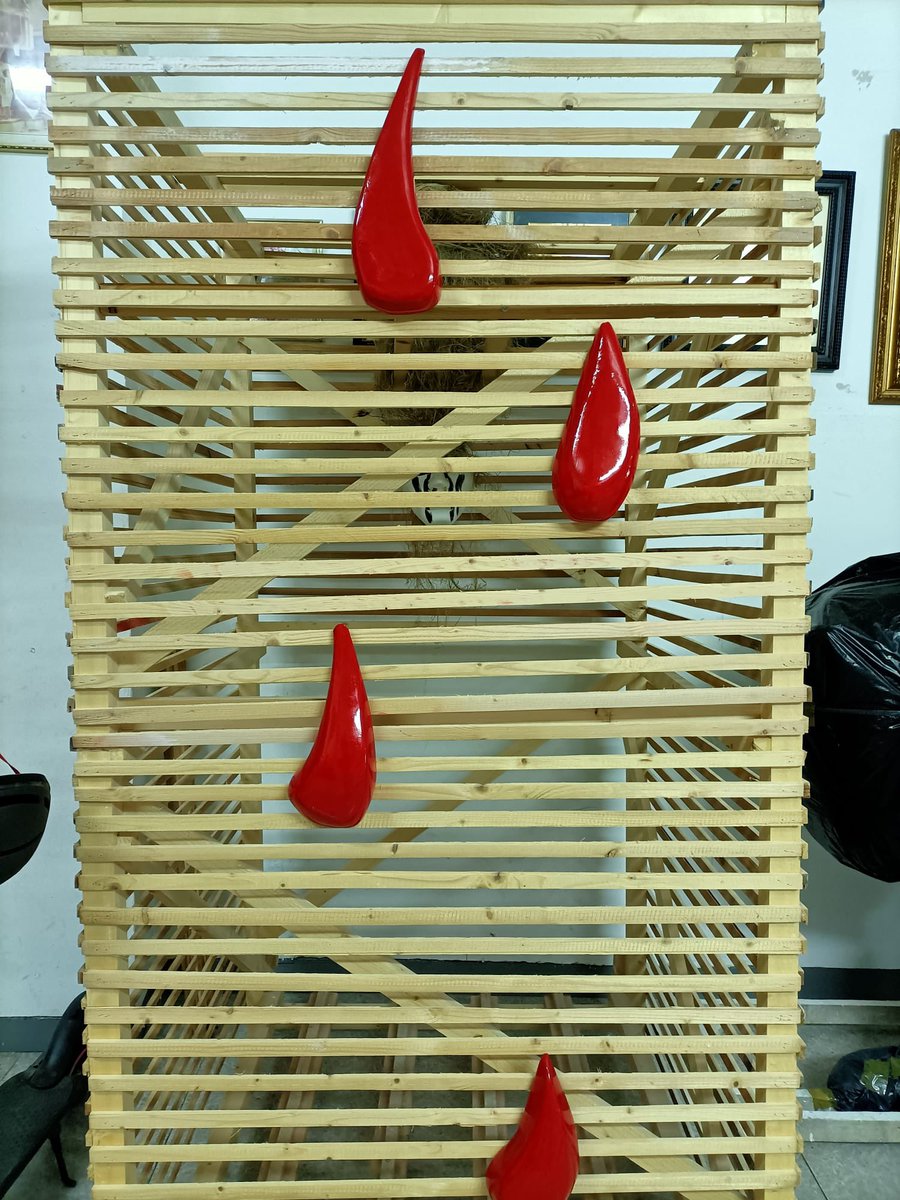 FallaTriador's tweet photo. La nostra falla està ya en el Casal a l’espera de ser plantada. El dia 15.03 després de l’almorzar plantarem “al tombe” la nostra Praeteritum de Celso Sierra. ¡Consulta les nostres RRSS per a saber més!

#SomTriador #Falles2023 #Triador23 #Praeteritum #PlantàAlTombe https://t.co/OcFDtplELH