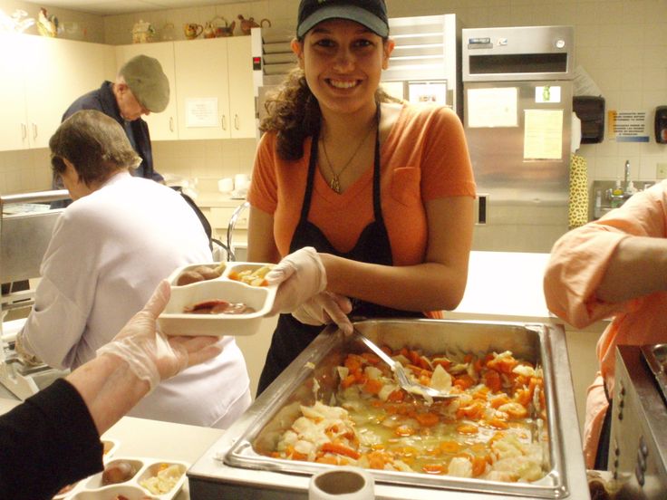 In 2020, +2.8 million #FoodInsecure households included those age 65+. This represents 7.2% of all households with an #OlderAdult.  Programs like #MealsOnWheels are available to help support our seniors.  #MarchForMeals #MealsOnWheels #Nutrition Month