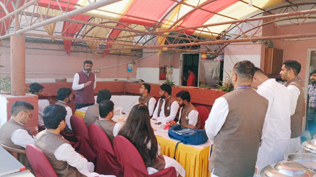 mit_sog's tweet photo. The students of MPG Batch 18 visited Vivekananda International Foundation on 13th March. They learnt about the importance of dialogue in dispute resolution globally and the role played by Bharat as a responsible world power.
.
.
.
#MITSOG #MIT #MITWPU #MPG18 #MPG #Delhi #India https://t.co/qS62i6cvtK