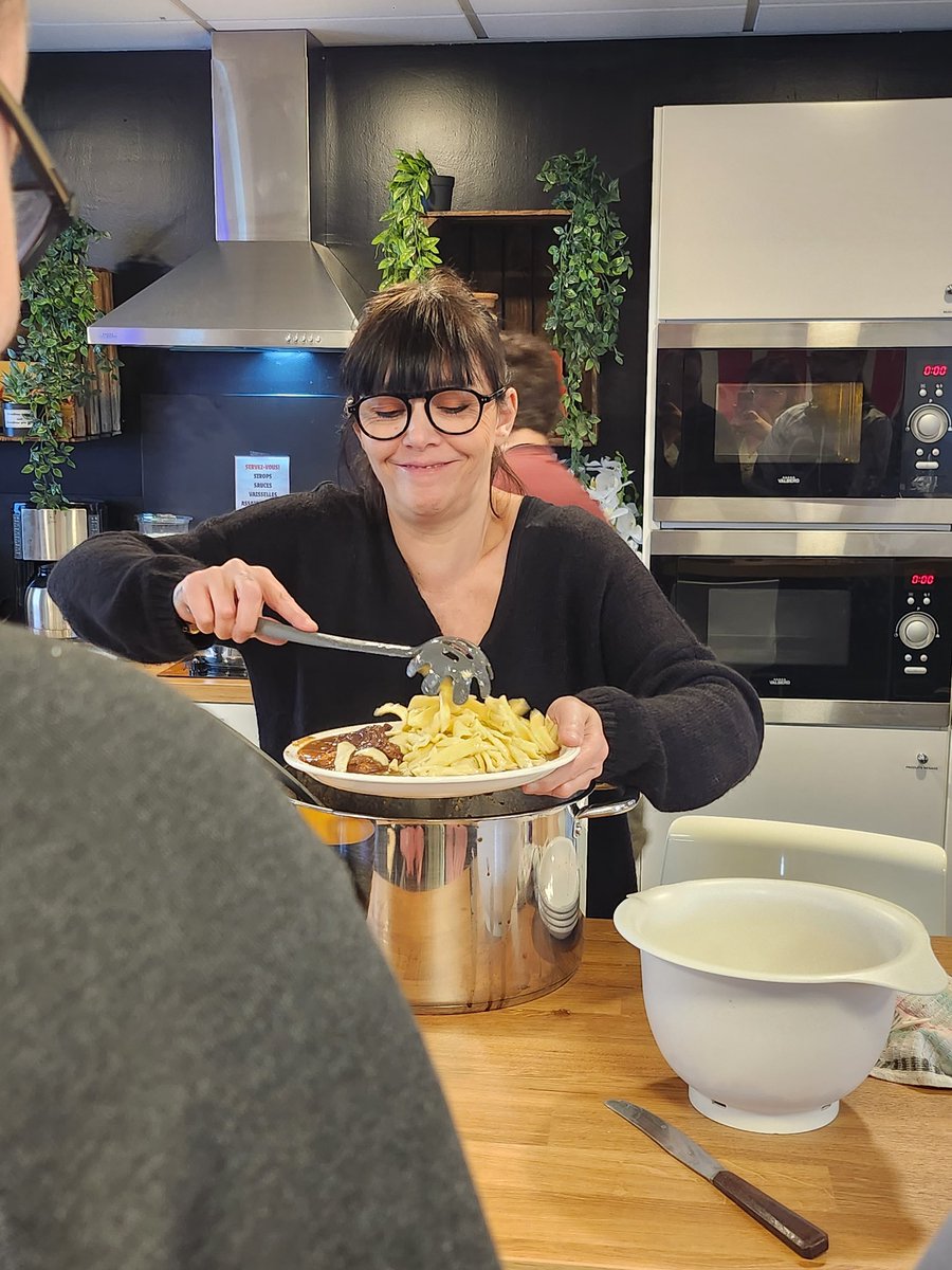 Need For School tweet media