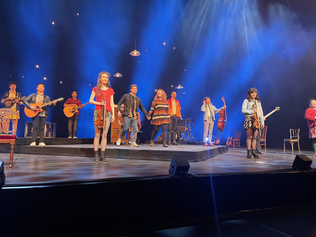 DJWayneDeSouza's tweet photo. What a production ๐ @Jamiemuscato & @CarrieHFletcher were just amazing! ๐ Bring on a full production! @LondonPalladium @deanjohnsonuk @LJProds @philadelephia @seankeany @josslovick @AngusTikka @SusannahvdB @MVichael #Once #OnceConcert #OnceTheMusical https://t.co/7wKuPvbYBJ