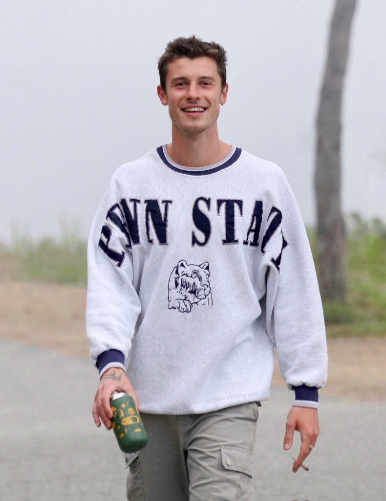ShawnAsiaCrew's tweet photo. Shawn do you really smoke weed? tell us this is not true tell us this is fabricated this is not good for your health we care about u we cant lose u because of an overdose or something like that even if I’m just a fan to u, u mean so much more to me to us your fans we’ll support u https://t.co/uNRP42y5k3