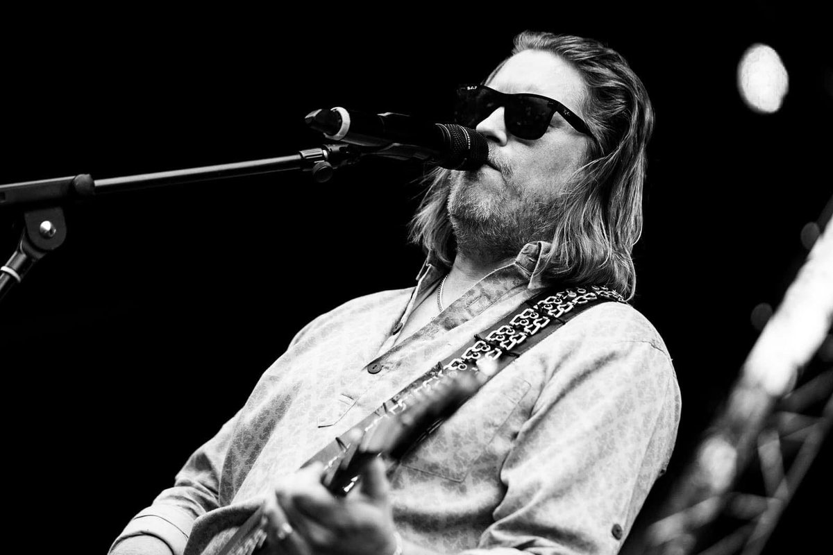 WhiteSwan (@henleywhiteswan) on Twitter photo The fabulous <a href="/AndybennettVox/">andy bennett</a> will be performing live in the bar on Sunday, 2nd April 2-4pm 🎶#livemusic #sundaylunch #henleyinarden #entertainment #musician #singersongwriter thewhiteswanhotel.com/entertainment/ The fabulous <a href="/AndybennettVox/">andy bennett</a> will be performing live in the bar on Sunday, 2nd April 2-4pm 🎶#livemusic #sundaylunch #henleyinarden #entertainment #musician #singersongwriter thewhiteswanhotel.com/entertainment/