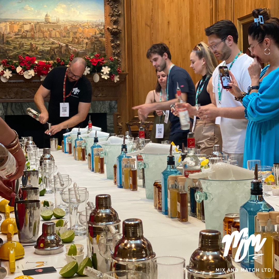 mixandmatchltd's tweet photo. 👋 We can’t wait for the next event @story_events, the @LadySummerSkye London Summer Event Show on March 21st and 22nd. Come and join us at Banking Hall in the City - if you work in events production we’d love to see you there!

#MixAndMatchLtd #CocktailMasterclass https://t.co/VWbHthZ32a