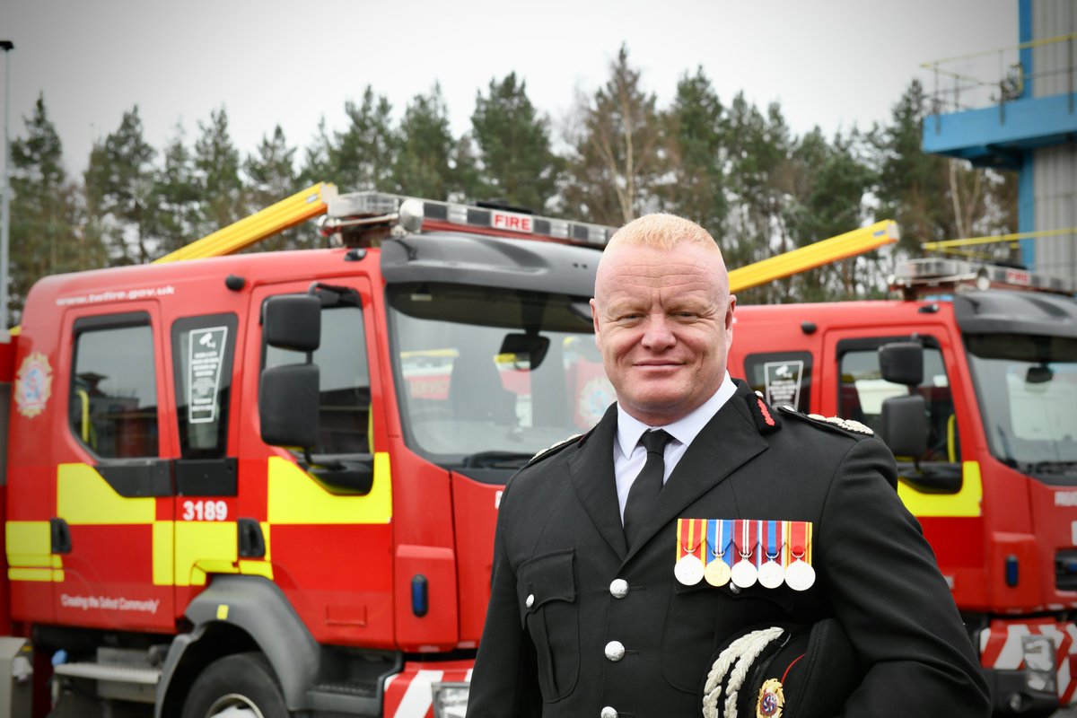 “It has been the privilege of my life to be your Chief” 👨‍🚒🧡 Today @TWFRS_CFO announced he will retire later this year after 26 years of keeping you safe. CFO Chris Lowther first joined @Tyne_Wear_FRS in 1997 and was appointed Chief in 2017. Read more👉 bit.ly/42kYltt