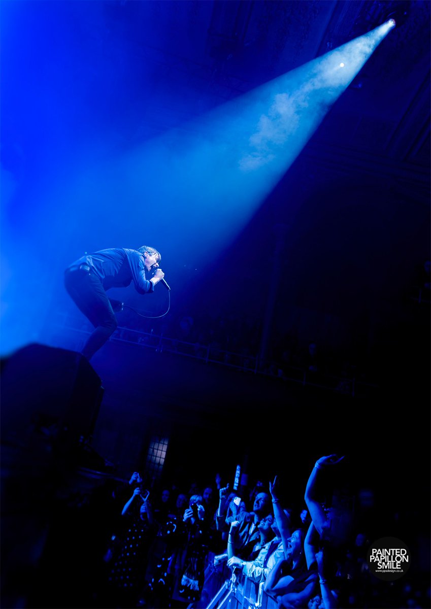 PapillonSmile's tweet photo. A few from a stunning @suedeHQ gig @Alberthallmcr last Thurs. More photos and review:-
https://t.co/Bk96tKhy16
Big love to @42_records, @SkylightsYRA, @theinstitutesuk @Corker_Curator @PaulHusband_ @sensescoventry
#suedeband
#alberthallmanchester
#livemusicphotography https://t.co/SBrATWessS