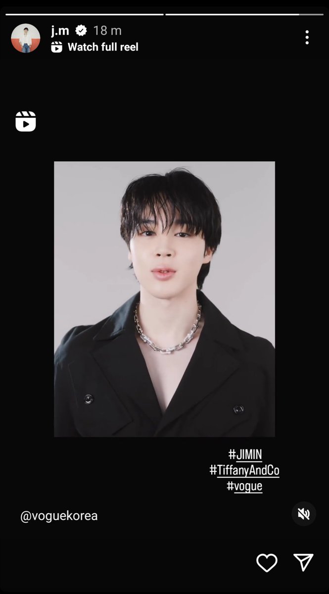Cyndi71283769's tweet photo. Cutie, Sexy, Lovely #Jimin #ParkJimin #Jiminie #Vouge #vougekorea #Vougemagazine #TiffanyAndCoxJimin #TiffanyAndCo #tiffanyxjimin https://t.co/80Q7WJ1FSn