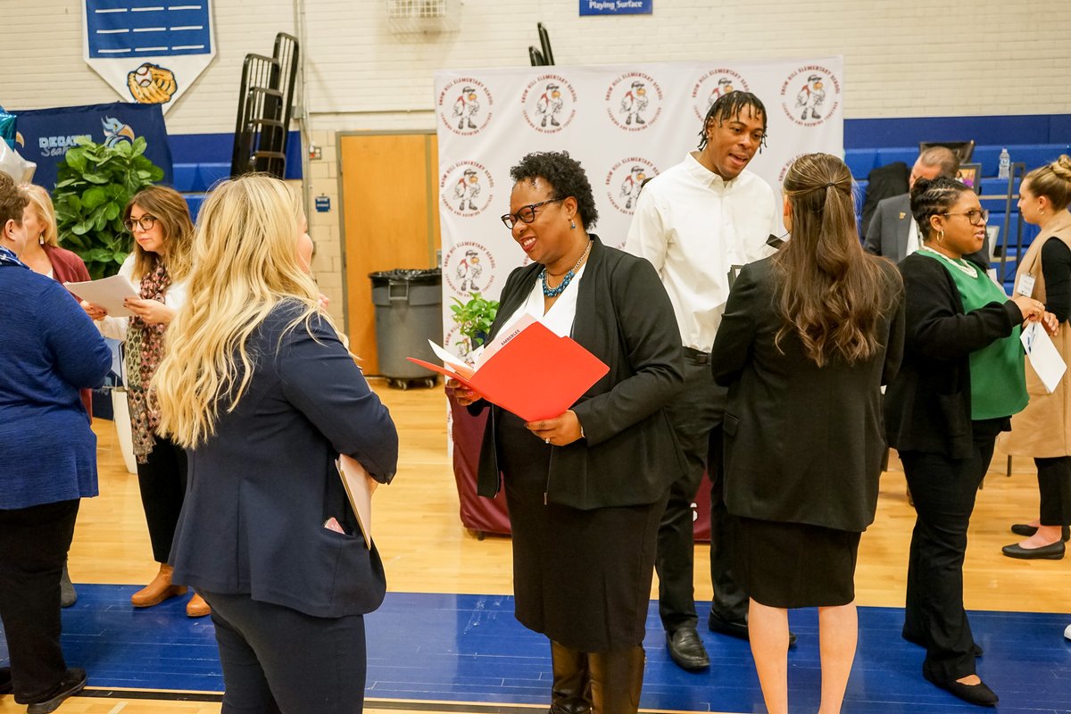 WorcesterSystem's tweet photo. @WorcesterSystem thanks everyone who came out to our job fair this weekend! We were humbled to welcome 150+ potential team members for meet & greets, interviews, and some outstanding candidates were even offered contracts on the spot! #WelcomeToWorcester #WeAreWorcester https://t.co/ynKOsNeXKX