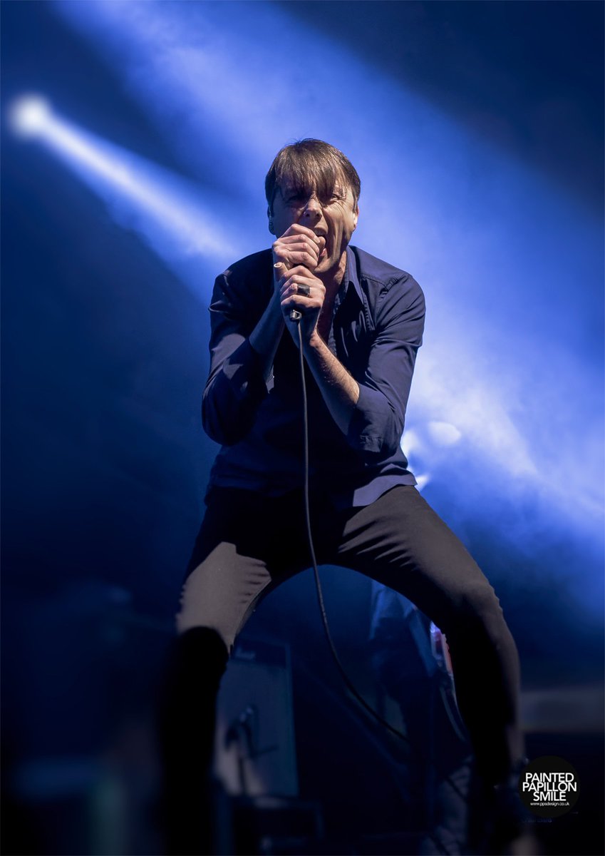 PapillonSmile's tweet photo. A few from a stunning @suedeHQ gig @Alberthallmcr last Thurs. More photos and review:-
https://t.co/Bk96tKhy16
Big love to @42_records, @SkylightsYRA, @theinstitutesuk @Corker_Curator @PaulHusband_ @sensescoventry
#suedeband
#alberthallmanchester
#livemusicphotography https://t.co/SBrATWessS
