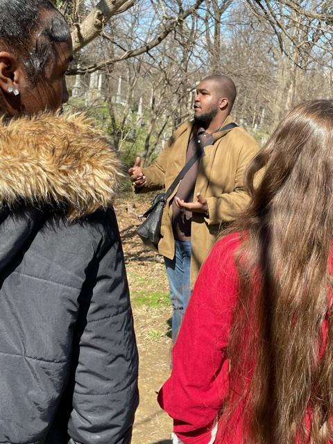 OU_DC's tweet photo. This past Sunday, OUDC Fellows met Corey Shaw, a D.C. native, who gave an incredibly informative tour of the historically African American Mt. Zion Female Union Band cemetery and its rich backstory. #BlackHistory #OperationUnderstanding #OUDC #DC https://t.co/CBO8oEWC1K