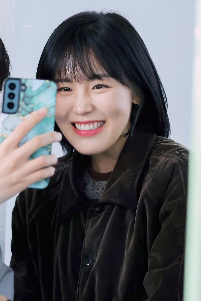 氷•얼음 tweet media