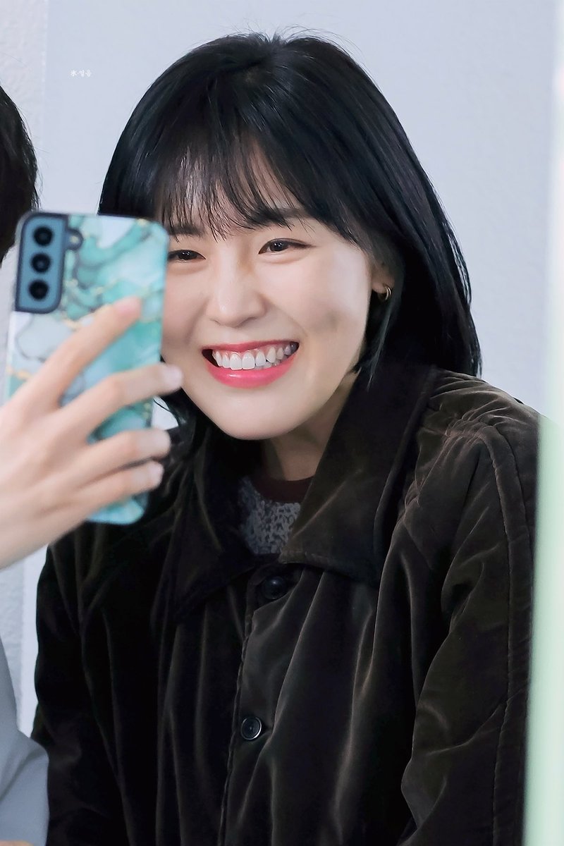 氷•얼음 tweet media