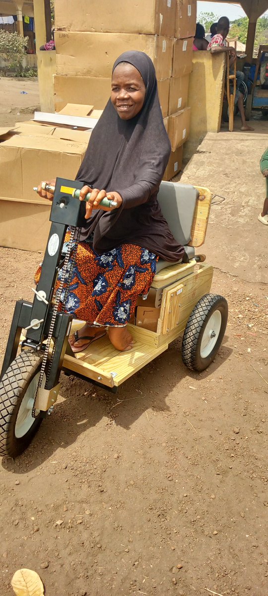 Mobilitysalone's tweet photo. Margaret Kamara is a petty trader in Makeni city Bombali district and she has received a Mobility cart today from Mobility Sierra Leone team. She can now save her money paid for movement on the commercial motor bike. https://t.co/wKb7fbJ11V