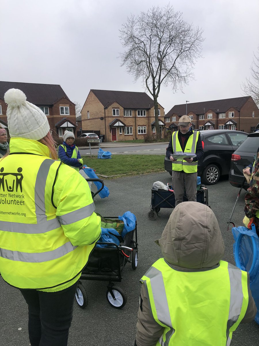 Saturday’s community Litter pick . Such an amazing day ❤️🙌😊thank you all!! @TorusFoundation @Bekywake @TorusFdnJordan @charlotte2153 @Sarah_Hall81 @NathanLabour @Sarah_Hall81 claire and Rob. 21 volunteers 41 litter bags 8 new volunteers @HealthyNeighb 3 new @LitterNetworks