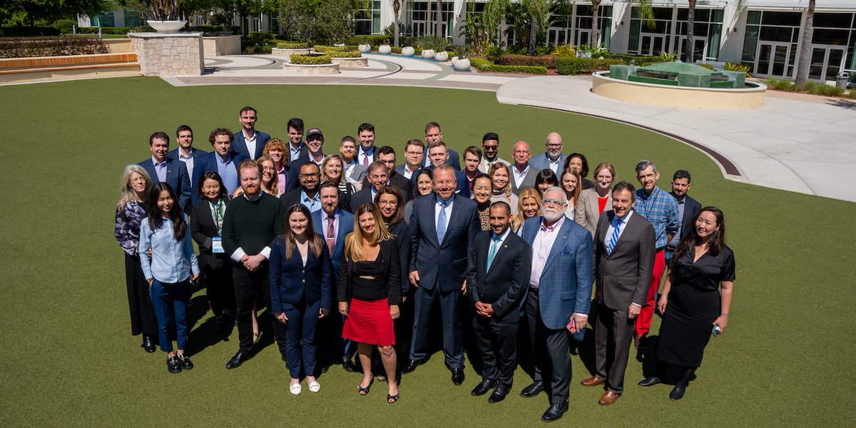 LeadershipInst tweet picture