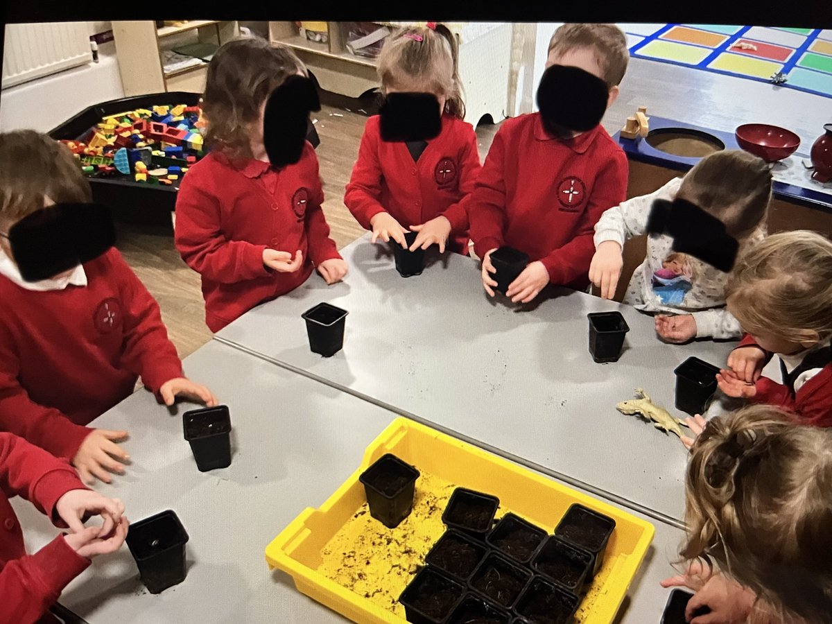 Guyhirnschool's tweet photo. Nene class are starting the topic of “Growing and changing” this half term. We planted sunflower seeds which we will be shortly sending home so the child can watch them grow. #neneclass #guyhirnprimary #growingandchanging #springiscoming https://t.co/qGI1sgoKAA