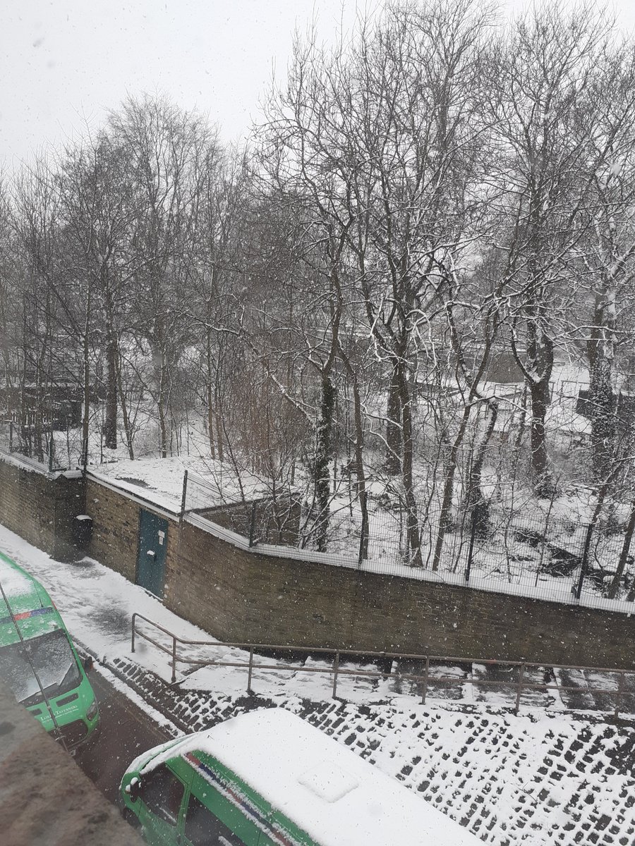 nextsteptrust's tweet image. Whilst we were glad to see the snow❄️we are also glad to get back outdoors! 🚌 We are celebrating 10 years of commitment from 6 of our employees who joined us back in 2013! their support at Next Step is hugely appreciated 🤩🤩