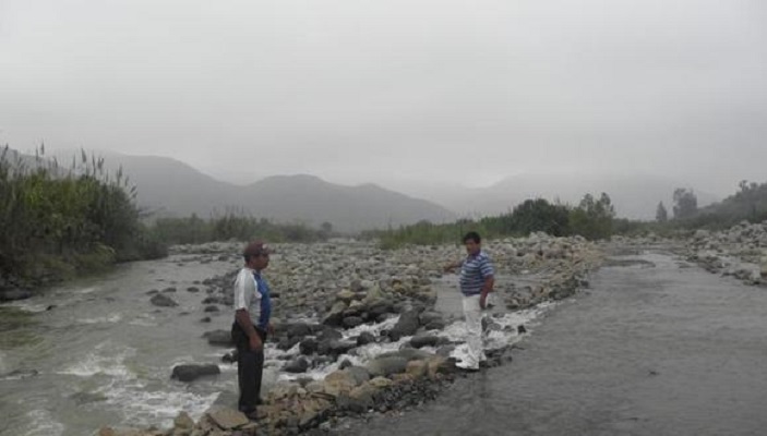 #Perú Por ciclón Yaku desborda río Moche en Trujillo #lavozdeperu

lavozdeperu.com/peru-por-ciclo…