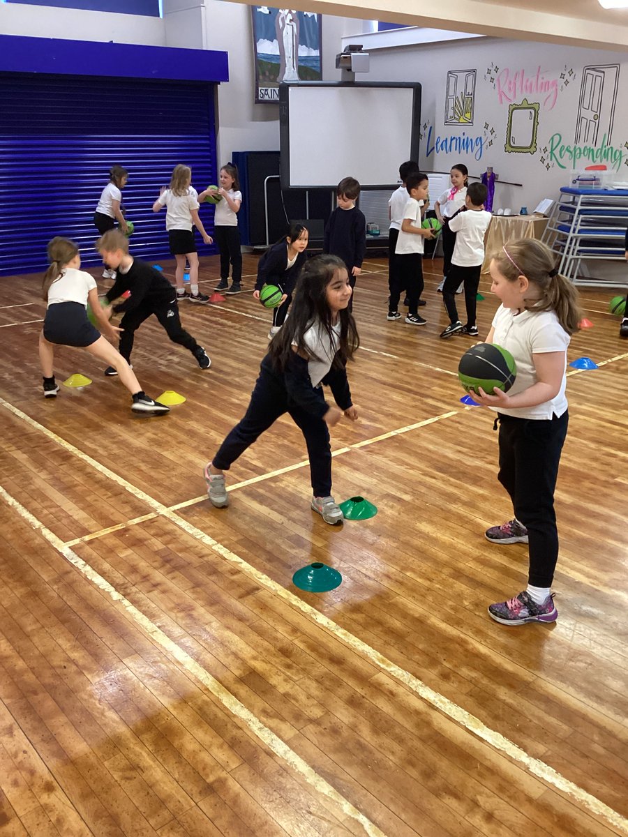 StHildasBury's tweet photo. Year 2 have been exploring anger, disgust and surprise today in their @thewtsteam session with @SeanEdStartBury We used competition to trigger our emotions and coped brilliantly! Well done Year 2! 🤩🌟 Our Star of the Day was Khadija! Great work! ☺️ https://t.co/kiVtbxdwyE