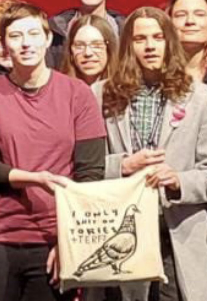 roseveniceallan's tweet photo. Shadow Secretary of State, @JoStevensLabour, quote tweeted then dirty deleted @WelshYoungLab holding a sign that read ‘I only shit on Tories and TERFs’. https://t.co/VbXjLxvLht