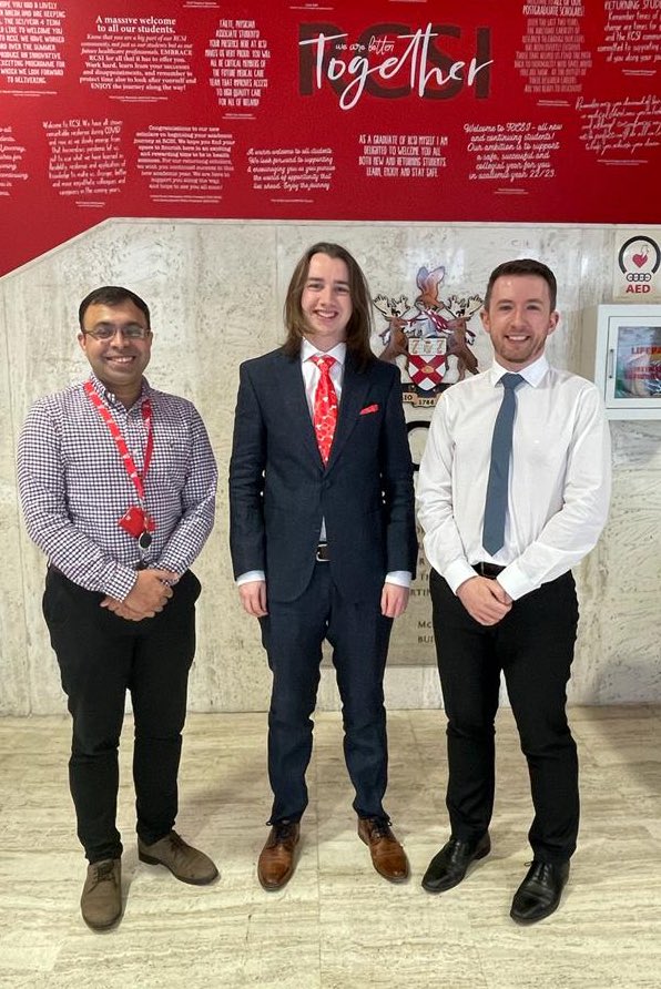 Congratulations to Dr. @Sean_Patmore on successfully defending his thesis this morning @RCSIPharmBioMol thanks to his examiners @BarryKevane and @Sudiptodas_RCSI #PhDone 🎓🥂🤺