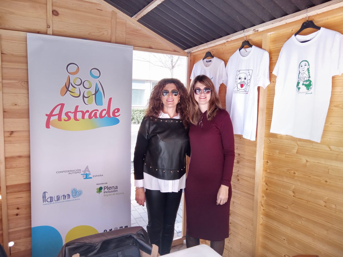 AstradeRMurcia's tweet photo. El sábado estuvimos en la 1º Feria de la educación de Jumilla, gracias al @AytoJumilla y #FAMPA por esta iniciativa para dar visibilidad a centros educativos, a las asociaciones que colaboramos e intervenimos de forma muy activa en el municipio de Jumilla.
#Jumilla #Astrade https://t.co/u6JNC3x1qa