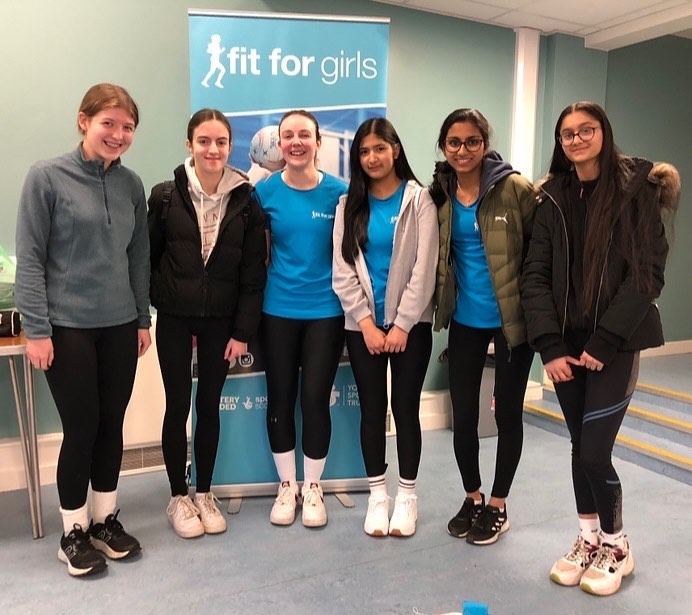 Active_Schools's tweet photo. Last week some of our Active Girls Committee members participated in a #FitForGirls workshop!

They shared their inspiring journeys through sport and there were great discussions about barriers that girls are facing in sport!

@sportscotland #ActiveGirls #SportForAll https://t.co/hARr1DG7hg