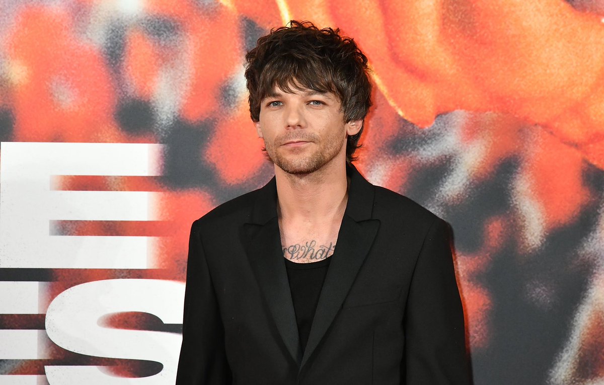 LTHSOURCEHQ's tweet photo. Louis on the red carpet  of #AllOfThoseVoices for the premiere in Tokyo! https://t.co/wjQQtyGaqQ