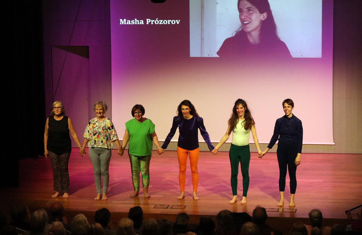 CCUrgell's tweet photo. Divendres passat, #LosDetectives van ser al #CCUrgell amb 'Concrete matter'. Moltes gràcies a tots per omplir l'auditori una tarda més! 💜
El @bcndcultural no s'atura, consulta tota la programació a https://t.co/YyTe8zS2YD https://t.co/jwMzJFgYMh