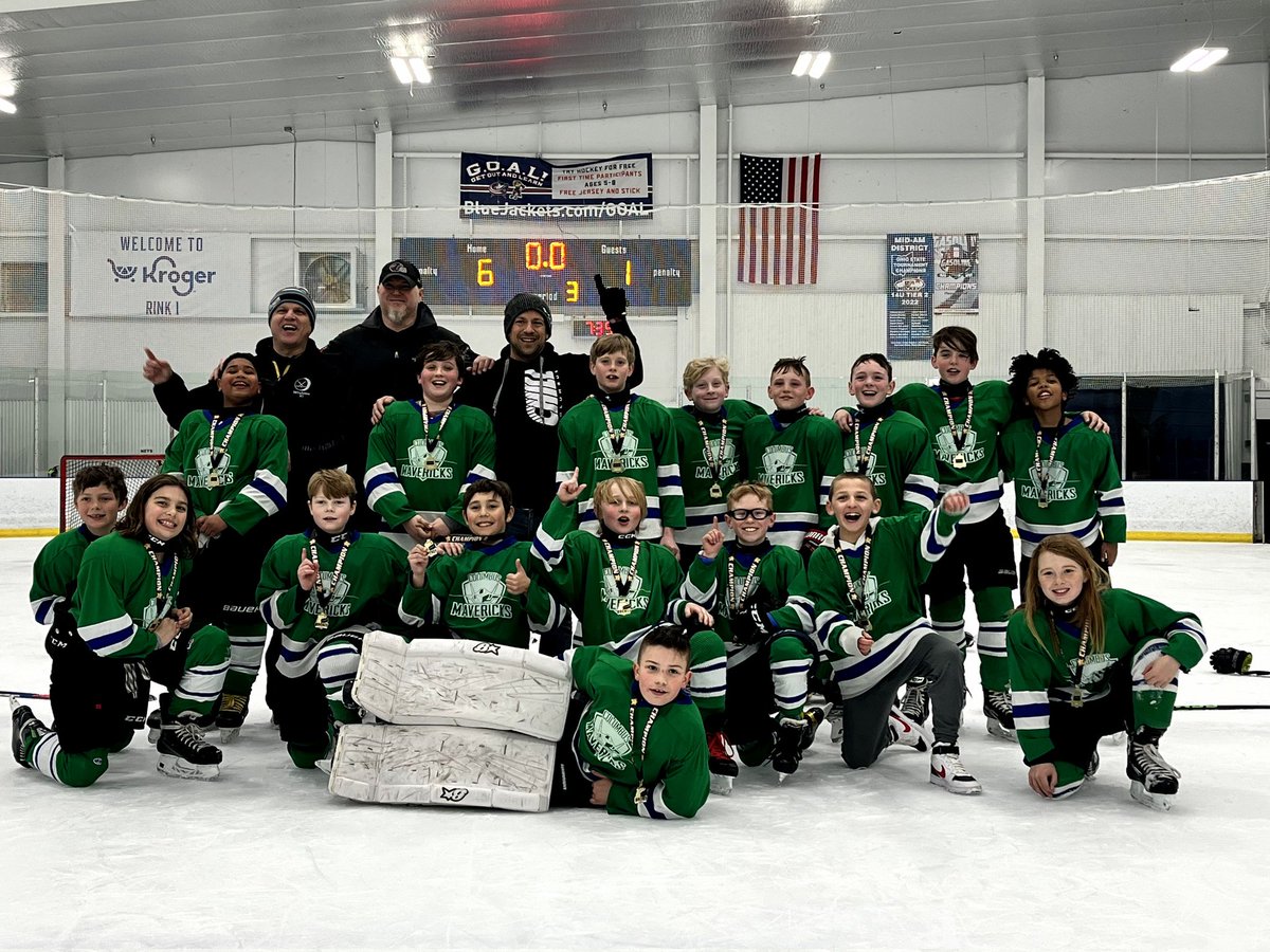 LittleManHockey's tweet photo. WE DID IT! Our team won the 🏆! 17-0! We had so much fun. Tough playoffs but we fought hard. So happy and proud of all my teammates for everything. #undefeated #CBJ @ColumbusMavsHky @EyhaIcedragons @ChillerIceRinks https://t.co/rYAwQsnmrO