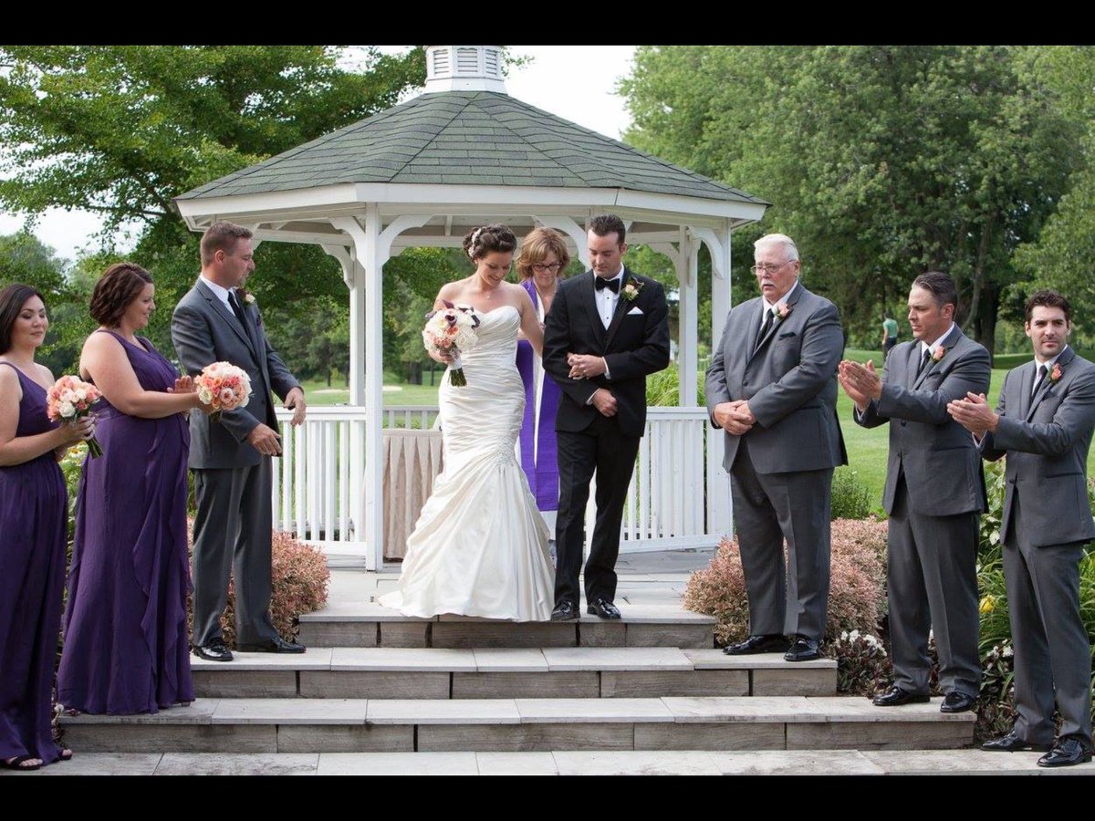 ReverendMaureen's tweet photo. Looking for a wedding officiant who can help you create the ceremony of your dreams? Look no further than I MARRY U! Our experienced officiants work closely with you to bring your vision to life.
#IMARRYU #weddingofficiant #personalizedceremonies #loveisintheair https://t.co/9LncfALqBf