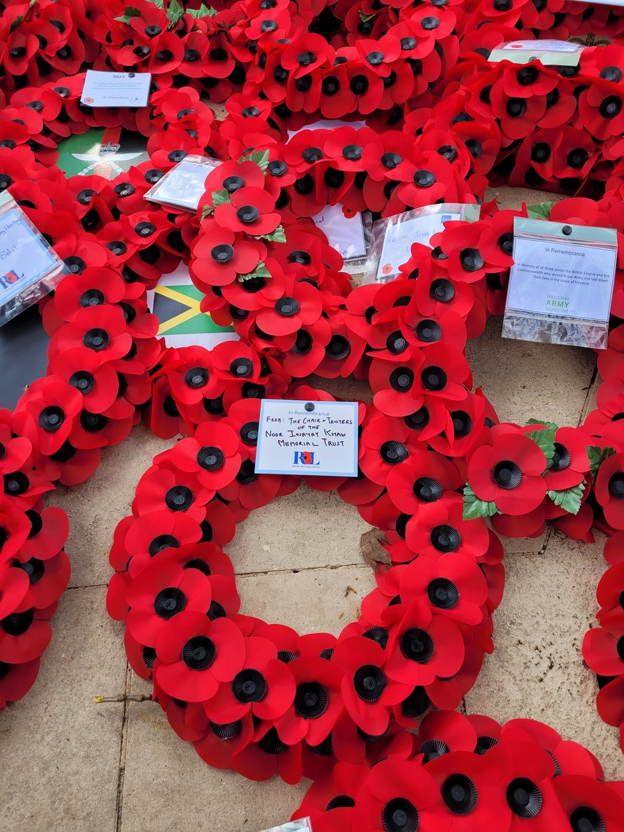 shrabanibasu_'s tweet photo. Moving ceremony as always at the #MemorialGates #HydePark on #CommonwealthDay to remember soldiers from the Indian subcontinent, Africa and the Caribbean. Laid a wreath on behalf of the #NoorInayatKhanMemorialTrust https://t.co/wztLZ9UwnV
