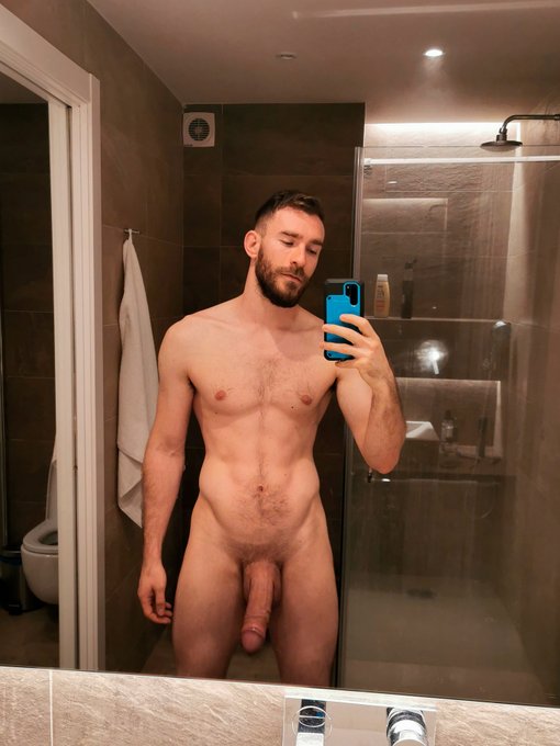 New trip to London🇬🇧 from March 14th to 27th. Where are these holes to get out all my milk? Show me your<a href="/tag/huge"class="tags"><span>#huge</span></a><a href="/tag/bi"class="tags"><span>#bi</span></a><a href="/tag/bigcock"class="tags"><span>#bigcock</span></a><a href="/tag/uncut"class="tags"><span>#uncut</span></a><a href="/tag/verga"class="tags"><span>#verga</span></a><a href="/tag/pollon"class="tags"><span>#pollon</span></a><a href="/tag/bigcock4u"class="tags"><span>#bigcock4u</span></a>