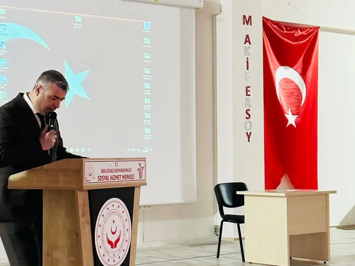 ikoglanogluiho's tweet photo. 12 Mart İstiklal Marşı'nın Kabulü ve Mehmet Akif Ersoy' u Anma Programı Adilcevaz Sosyal Hizmet Merkezi Konferans Salonu'nda gerçekleştirildi. Programa 7'den 70'e İstiklal Marşı video gösterisi damgasını vurdu. @tcmeb @Bitlis_Mem @AdilcevazM @meb_dinogretimi @Korkmazemin49 https://t.co/iVszUhFqDb