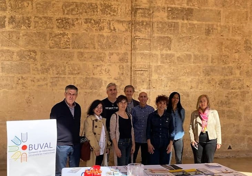 bibliotequesuv's tweet photo. El divendres 10 de març es va celebrar en el Monestir San Miquel dels Reis la jornada "Lectura més lectors" organitzada per la  Generalitat Valenciana.
El consorci BUVAL va participar amb un estand amb material de difusió i l'assistència a conferències.
#BUVAL
#BibliotequesUV https://t.co/SG2ZpX1UPJ