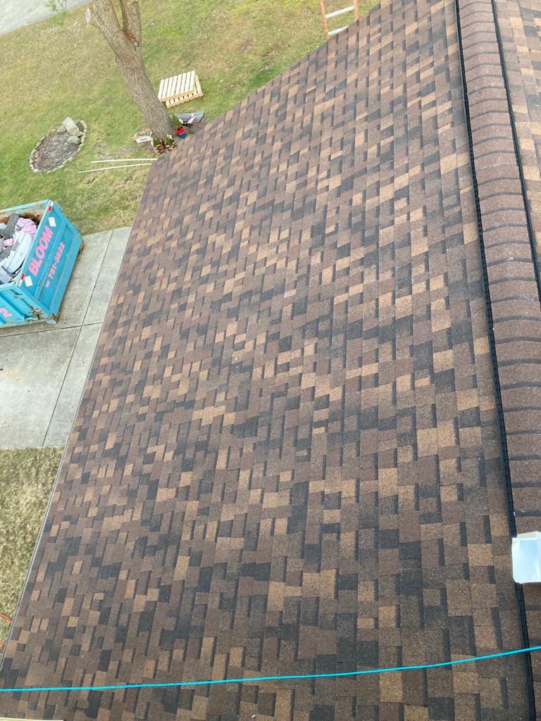SurfandTurfRoof's tweet photo. Another righteous roof replacement! #mayslanding 

#righteous #roofing #shingleroofing #shingleroof #roofingcontractor https://t.co/aXHeGHAsjr