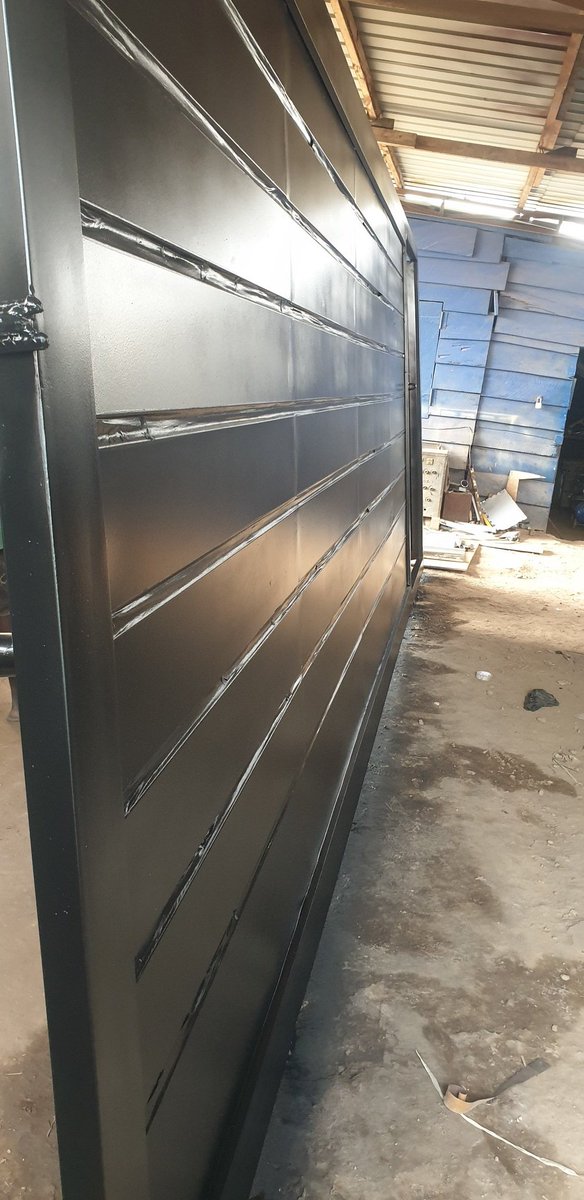 abinga_1's tweet photo. Main Entrance Gate Fabrication 

#PushingGate
#entrancegate
#mainentrancegate
#metalgate 
#maingate
#Gates
#welders https://t.co/3AFmOQL7cz