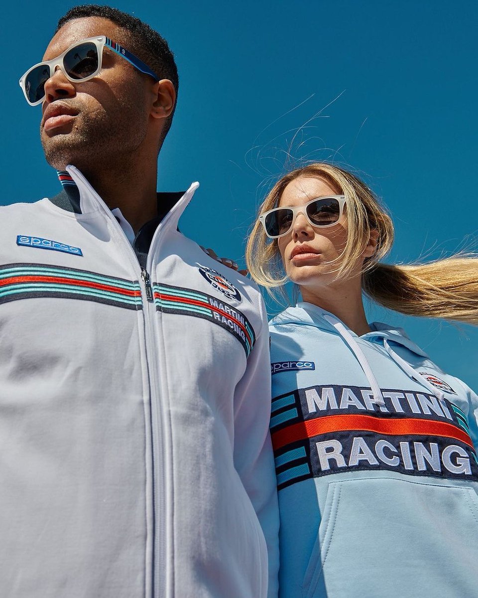 Entdecke neue Welten | Martini Racing - exklusiv im Sandtler Onlineshop! The glories of racing history... live again every day... The legend is back! 😎 #sparco #iamsparco #rally #rallylife #martiniracingteam #motorsport #martiniracing