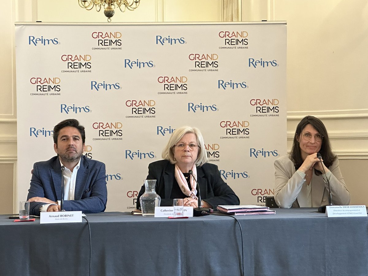 A_ClaudeReitz's tweet photo. Devant le trĂšs bon bilan de la qualitĂ© de lâaire @ATMO_GrandEst Ă #Reims et dans le #GrandReims, lâinterdiction de circuler des vĂ©hicules de CritâAir 3 dans la #ZFEm est repoussĂ©e par moratoire en 2029. Dispositifs dâaccompagnements renforcĂ©s par les collectivitĂ©s. https://t.co/hKpLo1ahkZ