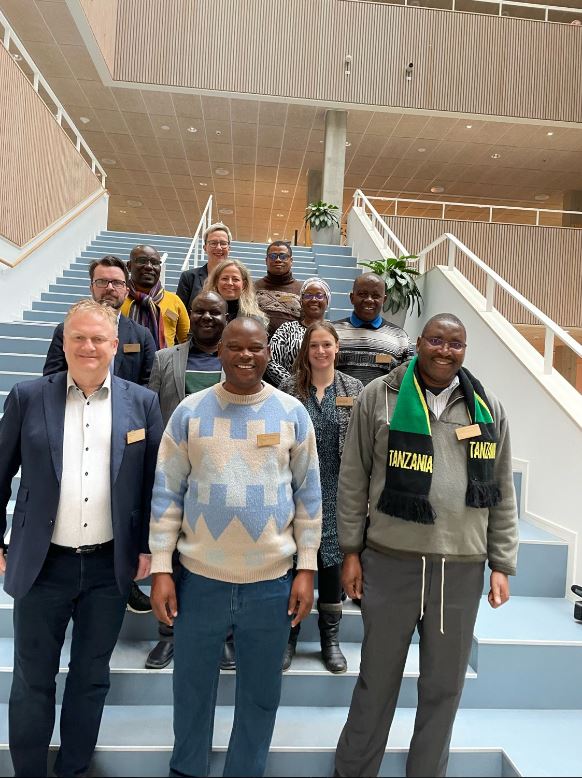 Our Tanzanian guests are currently attending presentations by pedagogical experts in Denmark. Here’s Sara Kvist presenting about <a href="/SyddanskUni/">Syddansk Universitet</a>. Next up are @UCLDK and @VIAUniversity
#itsTanzania <a href="/Arushacol/">Arushacol</a> <a href="/IFM_TANZANIA/">IFM TZ Official Page</a> @NactvetZ @trondsk @nilsviken <a href="/CompoundFI/">Thomas G</a> @innovasjonnorge