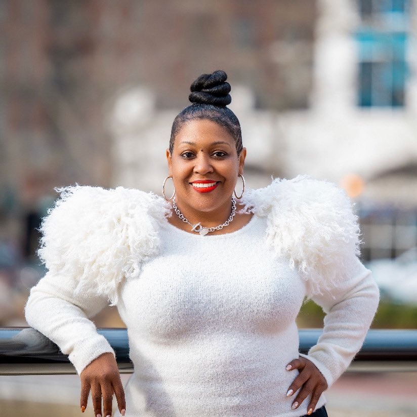 mimsrealtygroup's tweet photo. Growth &amp; Comfort NEVER Co-exist! Step outside of your comfort zone! YOU can do it! 

Love Hope❤️

📸 @j_uniqueeye 

#motivation #bossgirlquotes #girlceo #growth #faith #favor #mondaymotivation https://t.co/rSEKEB8vUn