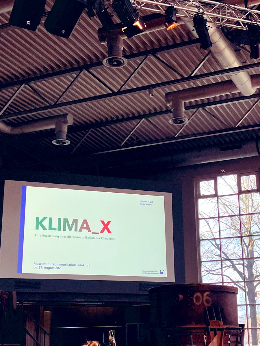 AB_Hornung's tweet photo. Jetzt wird #KlimaX @mfk_frankfurt von @hellgold1 & #KatjaWeber vorgestellt. Wir winken vom #Szenografie Kolloquium @dasa_dortmund nach #Frankfurt und in die anderen Häuser @mfk_berlin @mfk_nuernberg. https://t.co/wkzrpmcaRU