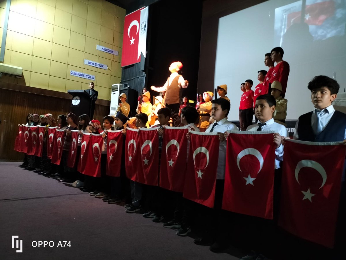 CineIlce's tweet photo. İstiklâl Marşımızın 12 Mart 1921 tarihinde Türkiye Büyük Millet Meclisimiz tarafından "Millî Marş" olarak kabul edilişinin 102’nci yıl dönümü münasebeti ve Mehmet Akif Ersoy'u Anma Günü etkinlikleri kapsamında İlçemiz de program düzenledik 🇹🇷@CineIlce @FerideRasit @KYavuzkan https://t.co/ssrYfQjgx6