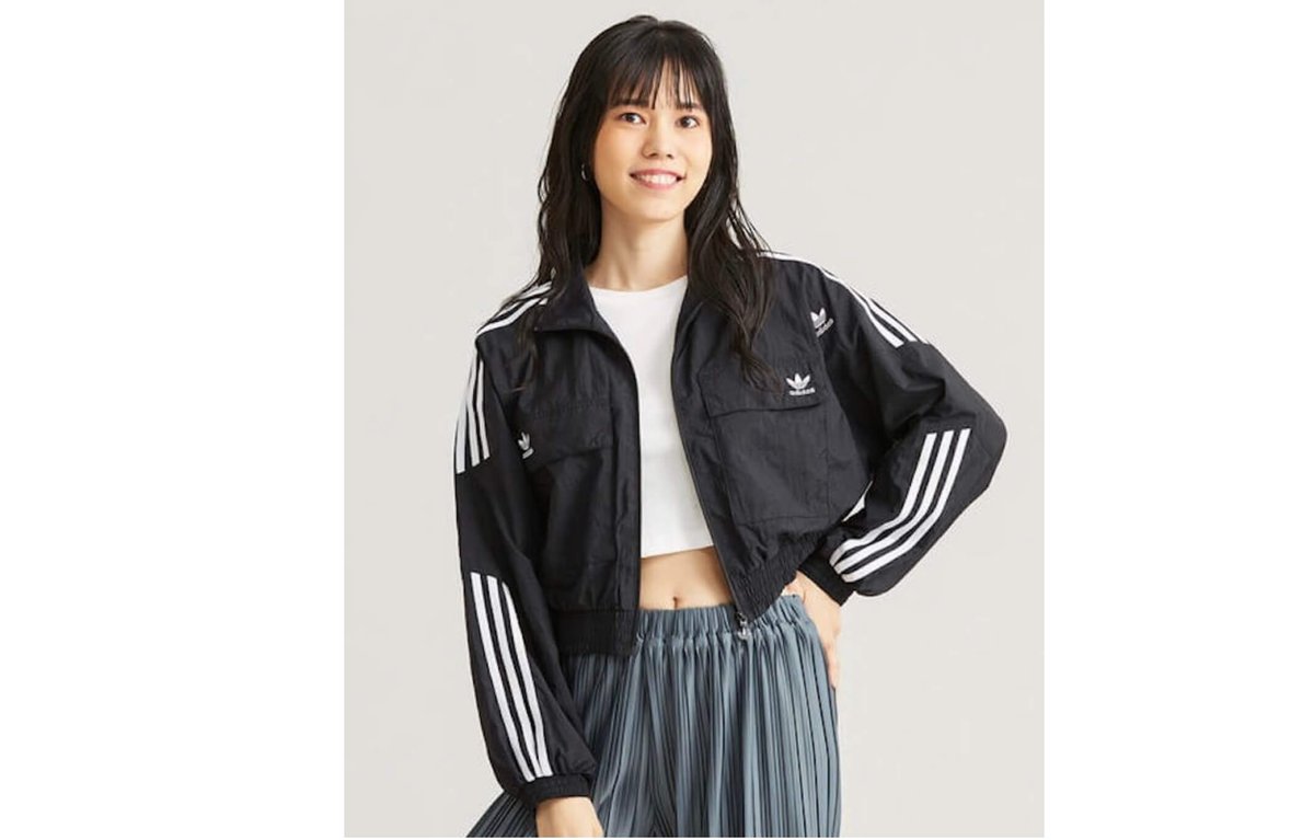 karuta021's tweet photo. 「2023年スポーツミックスのお手本コーデ」

大人女子のスポーツミックスコーデの作り方を紹介！

https://t.co/DtbR1qM6NC
#レディースファッション #スポーツミックス #着こなし方 #コーデ #おしゃれさんと繋がりたい https://t.co/VcPAG2HgpT