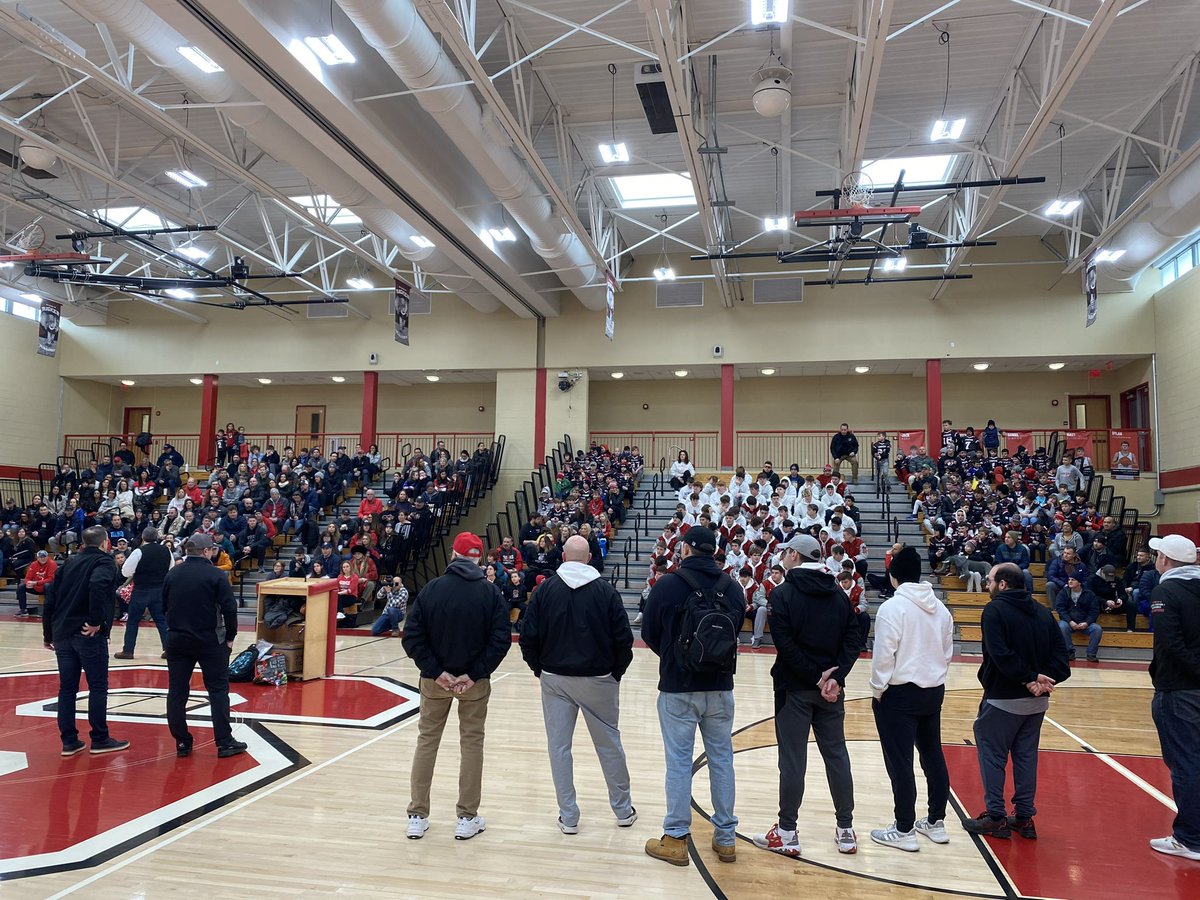 SomersFootball's tweet photo. Thank you so much to everyone who made the parade possible on Saturday. Representing our program and receiving the “key to the city” was an awesome moment. The support in this town is like no other. Thank you!! #TUSKERFAMILY @RobScorrano @TuskerAthletics https://t.co/z9zJwZBz8A