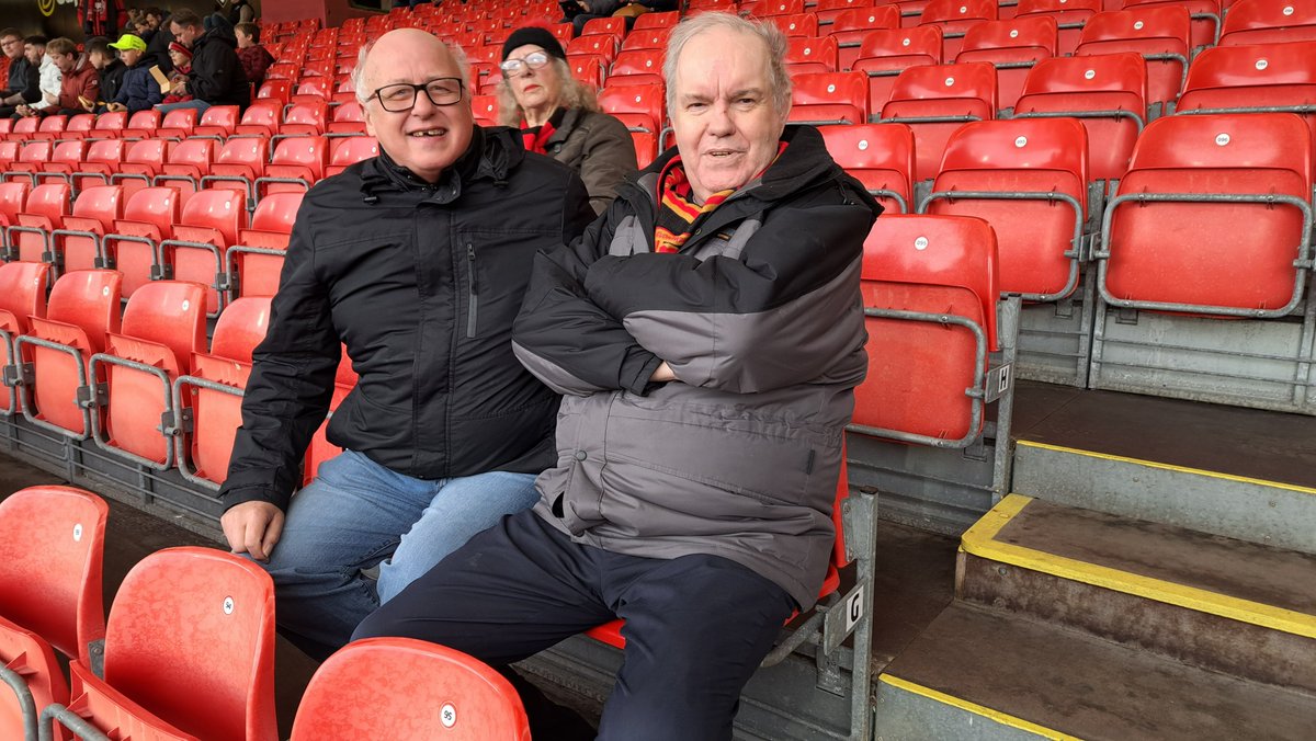 CareSouthUK's tweet photo. Housekeeper at Talbot View, Mark took time out of his holiday to take football loving resident, John to watch @afcbournemouth take on Liverpool FC on Saturday. To their delight, the Cherries won the match, finishing the game on 1-0!
#TalbotView #FoodFunFriendship #CareSouthUK https://t.co/t4nGTZSGm9