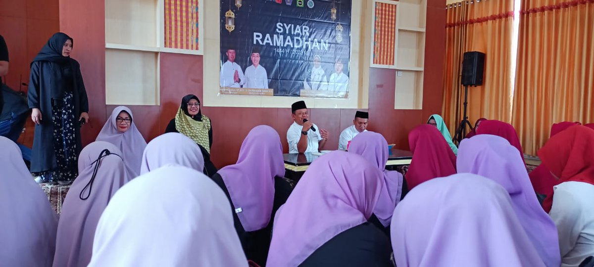 MayanNini's tweet photo. BKMT Kecamatan Baruga berpartisipasi dalam Syuting Syiar Romadhon 1444 H di Rujab Walikota Kendari pada hari Senin, 13 Maret 2023 pukul 08.45 WITA - Selesai. https://t.co/5qvP9wizOO